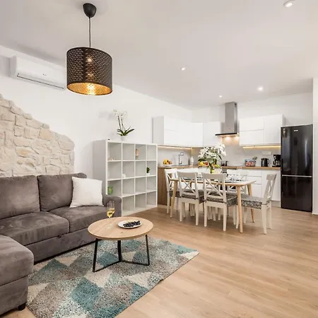 New Cosy Ivan Apartament