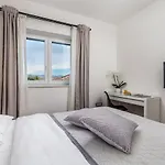 New Cosy Ivan 奥帕提亚
