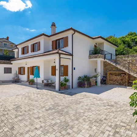 Lägenhet New Cosy Ivan *